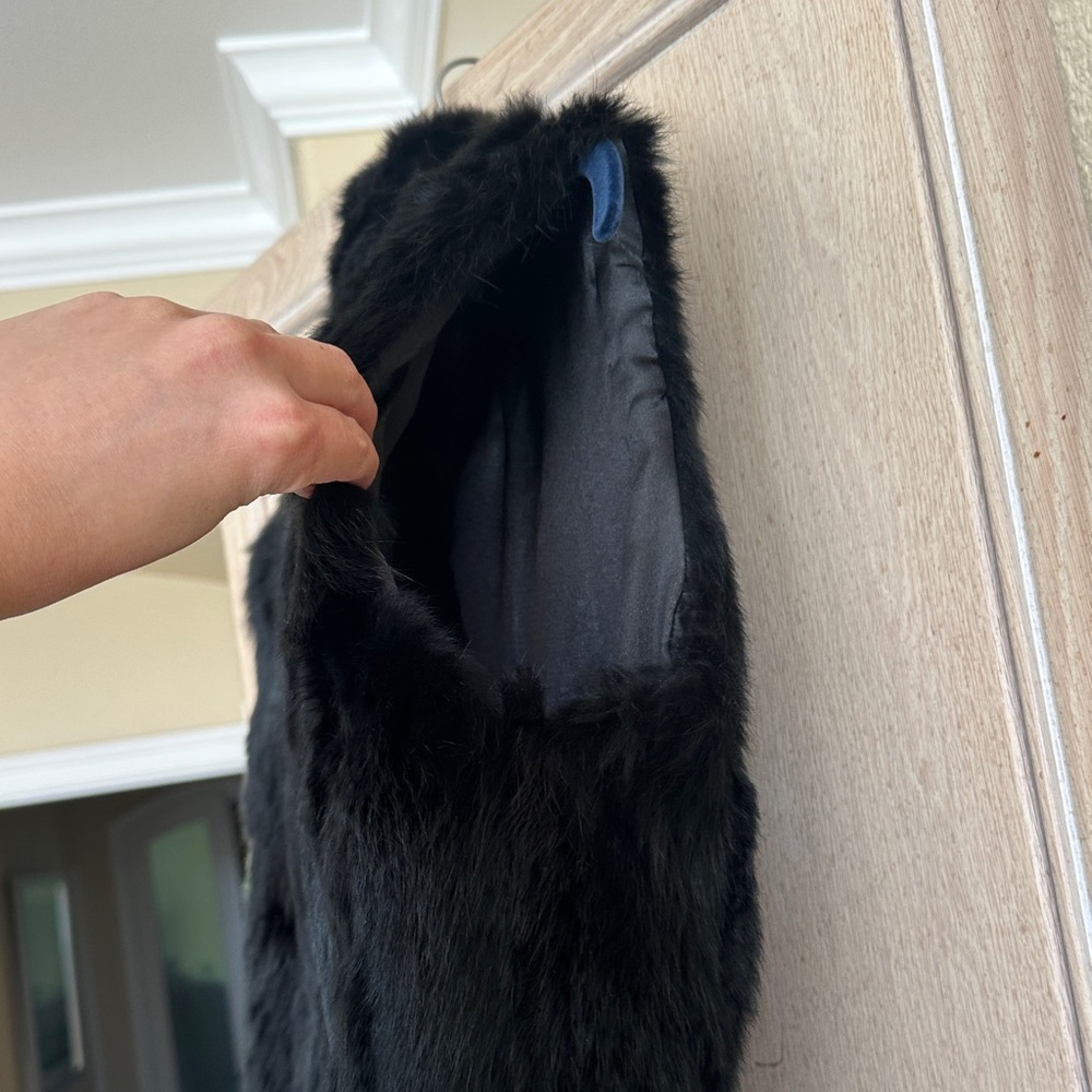 100% Rabbit Fur Vest - Picture 5 of 7